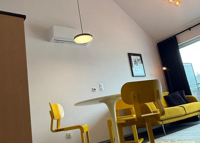 Sunny Lägenhet Jantar